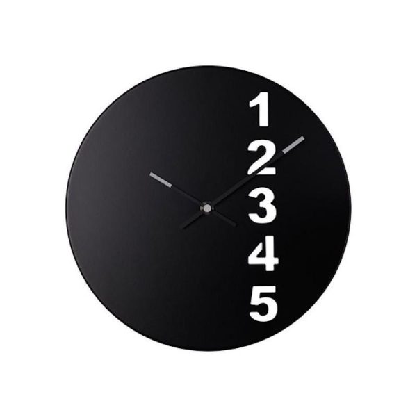 a black and white photo of a black and white clock